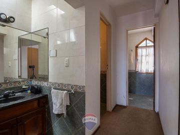 VENTA CASA 5 DORMIT. EN LA CUESTA VILLA CARLOS PAZ