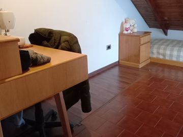 CHALET 5 AMBIENTES CASTELAR CON PILETA