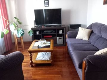 CHALET 5 AMBIENTES CASTELAR CON PILETA