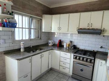 VENTA CASA 3 AMBIENTES GUILLON