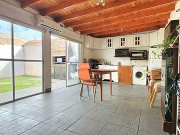 VENTA CASA 3 AMBIENTES GUILLON