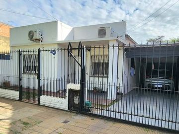 VENTA CASA 3 AMBIENTES GUILLON