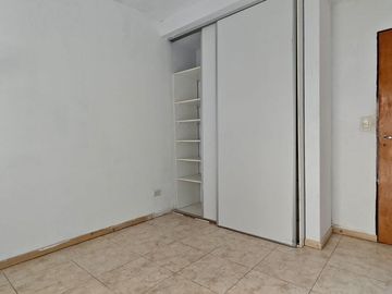 Venta depto 2 ambientes balcon permuta apt credito