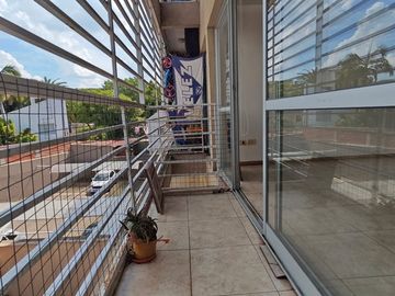 Venta depto 2 ambientes balcon permuta apt credito