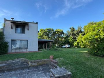 SE VENDE CASA QUINTA SOBRE EL RIO