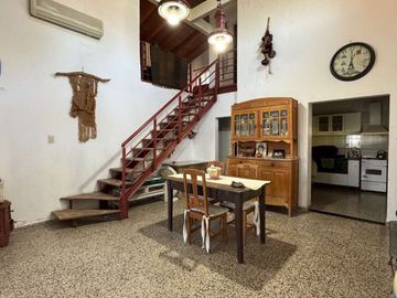 SE VENDE CASA QUINTA SOBRE EL RIO