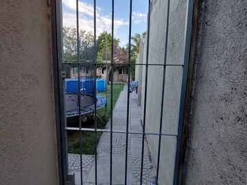 CASA 3 DORMITORIOS EN B COLON -APTO CREDITOS