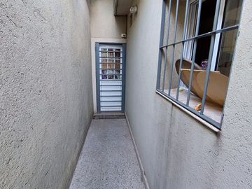 CASA 3 DORMITORIOS EN B COLON -APTO CREDITOS