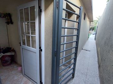 CASA 3 DORMITORIOS EN B COLON -APTO CREDITOS