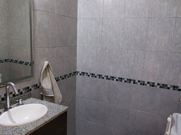 CASA 3 DORMITORIOS EN B COLON -APTO CREDITOS