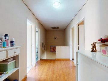 CASA 4 DORMITORIOS EN VENTA LA PLATA TOLOSA .