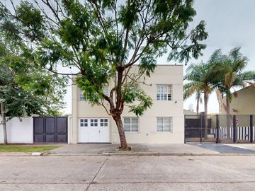 CASA 4 DORMITORIOS EN VENTA LA PLATA TOLOSA .