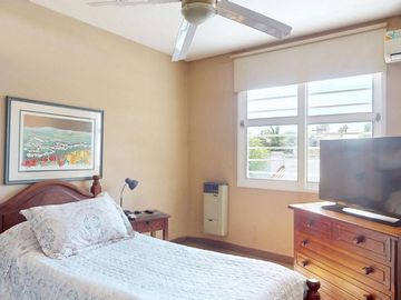 CASA 4 DORMITORIOS EN VENTA LA PLATA TOLOSA .