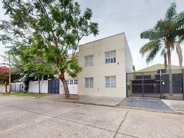CASA 4 DORMITORIOS EN VENTA LA PLATA TOLOSA .