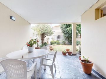 CASA 4 DORMITORIOS EN VENTA LA PLATA TOLOSA .