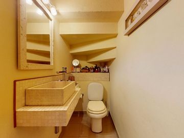 CASA 4 DORMITORIOS EN VENTA LA PLATA TOLOSA .