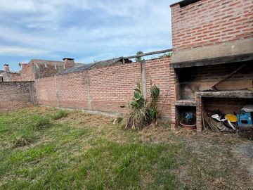CASA 4 AMBIENTES EN VENTA GOYA CORRIENTES