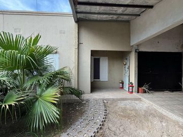 CASA 4 AMBIENTES EN VENTA GOYA CORRIENTES