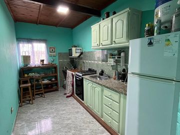 CASA 4 AMBIENTES EN VENTA GOYA CORRIENTES