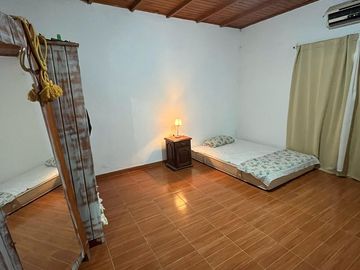 CASA 4 AMBIENTES EN VENTA GOYA CORRIENTES