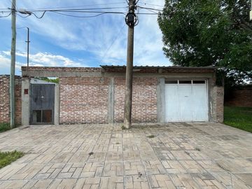 CASA 4 AMBIENTES EN VENTA GOYA CORRIENTES