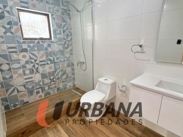 EXCLUSIVA CASA CON VISTA PANORÁMICA A LA HERRADURA