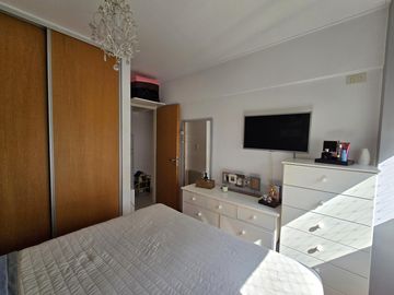 Departamento en venta 2 DORMITORIOS, COCHERA, IMPECABLE