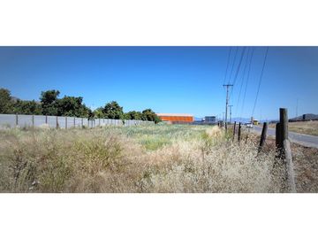 Venta de sitio en área  industrial, de 5.000 m2., en Hijuelas.