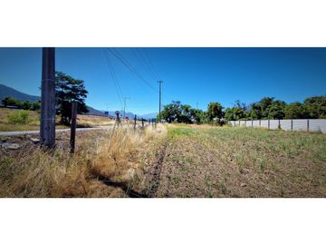 Venta de sitio en área  industrial, de 5.000 m2., en Hijuelas.