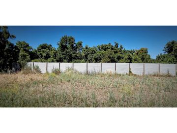 Venta de sitio en área  industrial, de 5.000 m2., en Hijuelas.