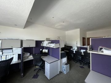 Oficinas en la mejor zona a la entrada de CU al mejor precio