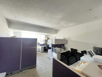 Oficinas en la mejor zona a la entrada de CU al mejor precio