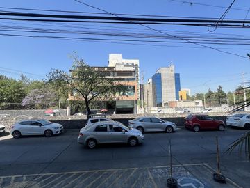 Oficinas en la mejor zona a la entrada de CU al mejor precio