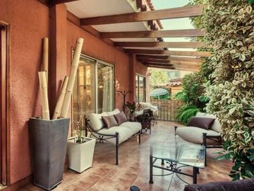 Casa en venta en LA REINA