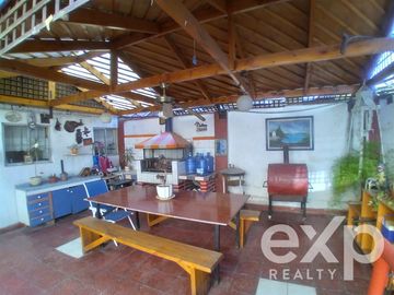 Casa en Venta en Julio Escudero