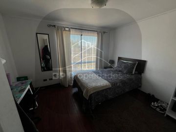 Vendemos Dpto en Edifico Los Robles 3 habitaciones 1 baño