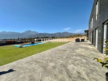 Olmue. Miradores de la Campana. Gran casa nueva.