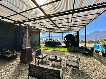 Olmue. Miradores de la Campana. Gran casa nueva.