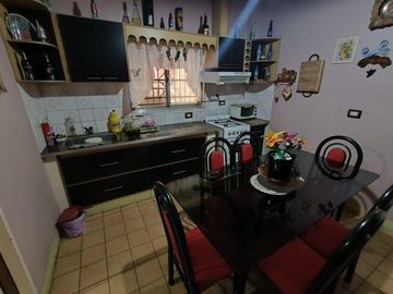Casa en Villa Santos Tesei