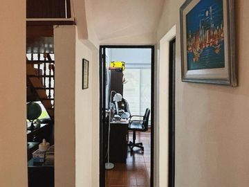 Casa en venta - 3 Dormitorios 2 Baños - Cochera - Berazategui