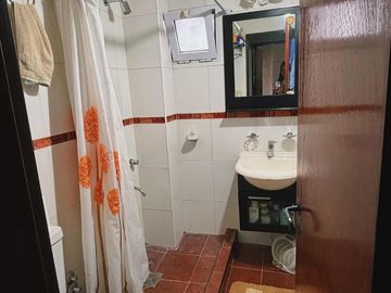 Casa en venta - 3 Dormitorios 2 Baños - Cochera - Berazategui