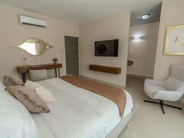 Amplia casa de 3 rec, en Playa del Carmen