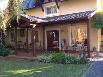 CASA EN VENTA PARQUE LAS NACIONES GUERNICA!!!