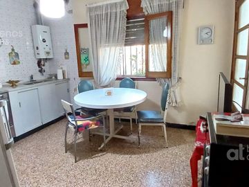 CASA VENTA 3 AMBIENTES CON PATIO
