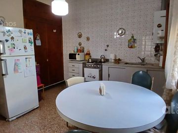 CASA VENTA 3 AMBIENTES CON PATIO