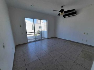CASA EN RENTA EN CIUDAD DEL CARMEN, CAMPECHE.