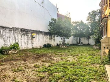 CASA  COLONIAL CON AMPLIO JARDIN EN VENTA EN CIUDAD DEL CARMEN, CAMPECHE
