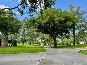 CASA EN VENTA EN FRACC. PRIVADO EN MERIDA, YUCATAN.
