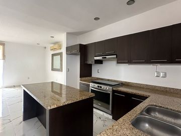 CASA EN VENTA EN CIUDAD DEL CARMEN ,CAMPECHE.