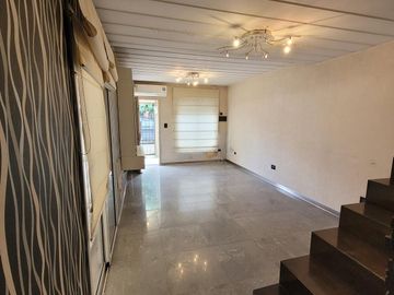 Casa tipo duplex a la venta en Laferrere - Barrio Fecoovima